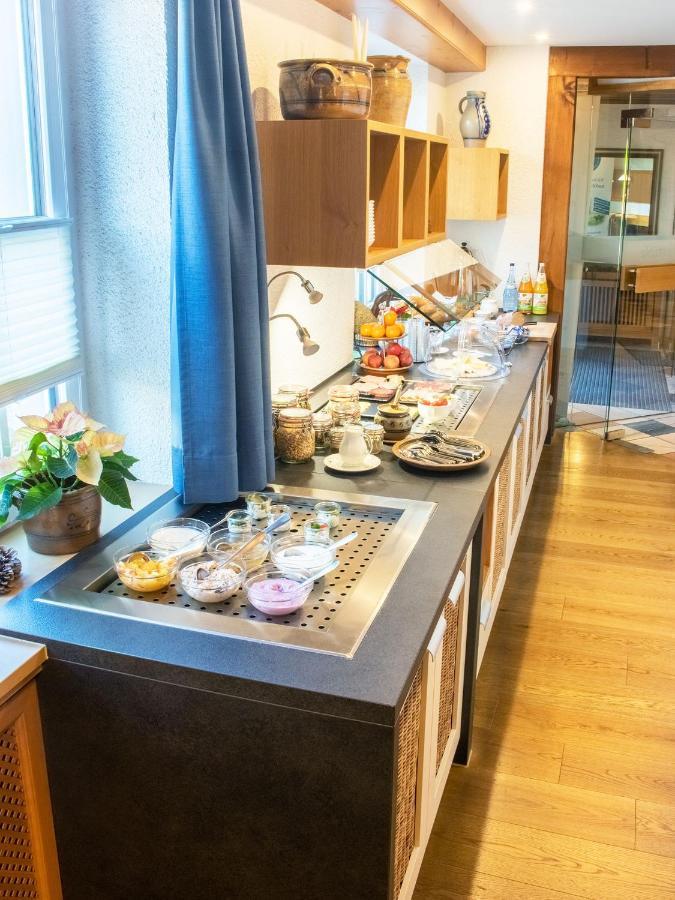 Hotel Hirsch 3*