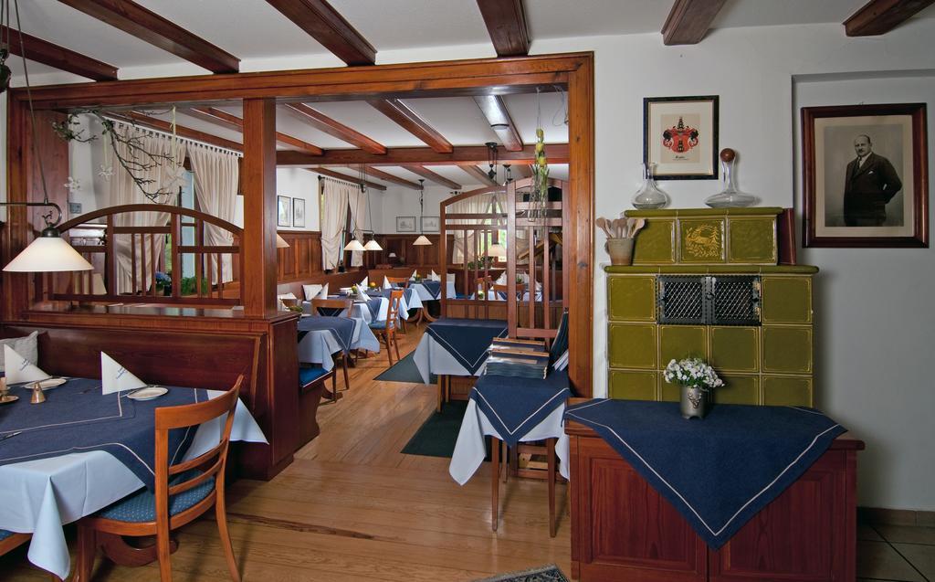 Hirsch Hotel 3*