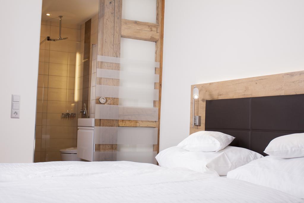 Hirsch Hotel
