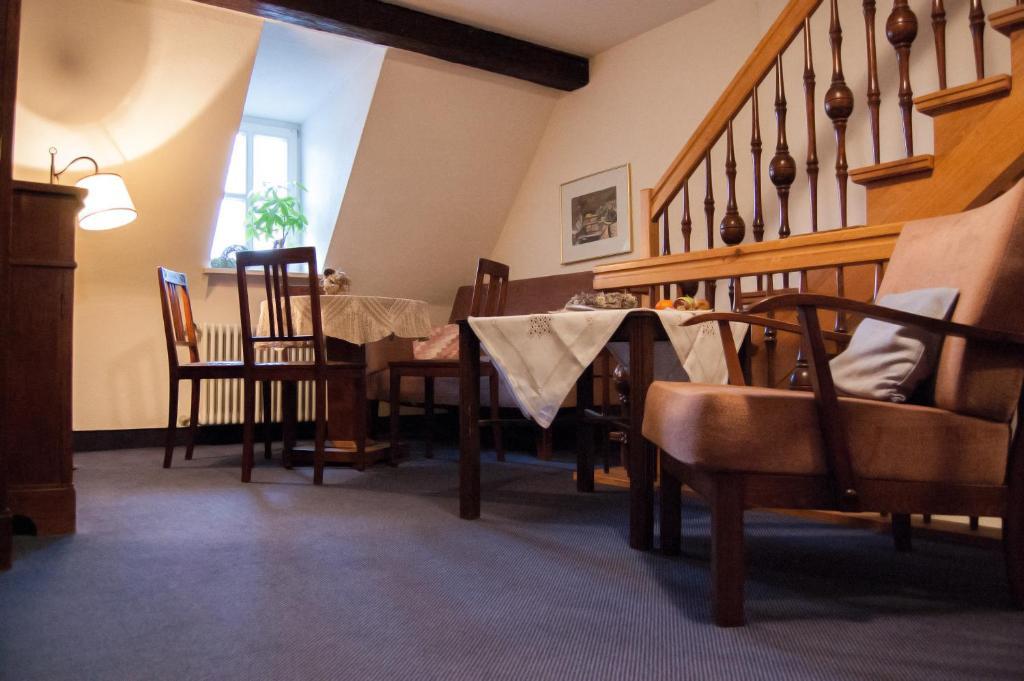 Hirsch Hotel 3*